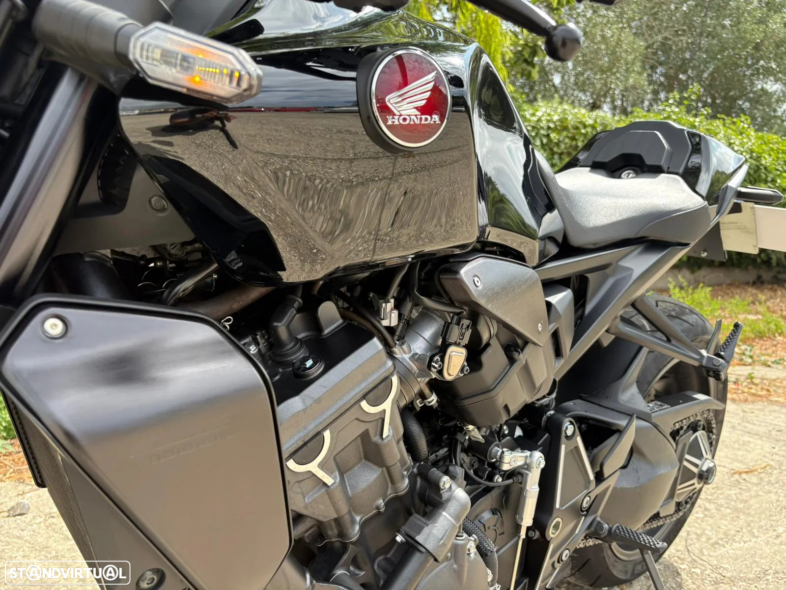 Honda CB 1000 R BLACK EDITION - 9
