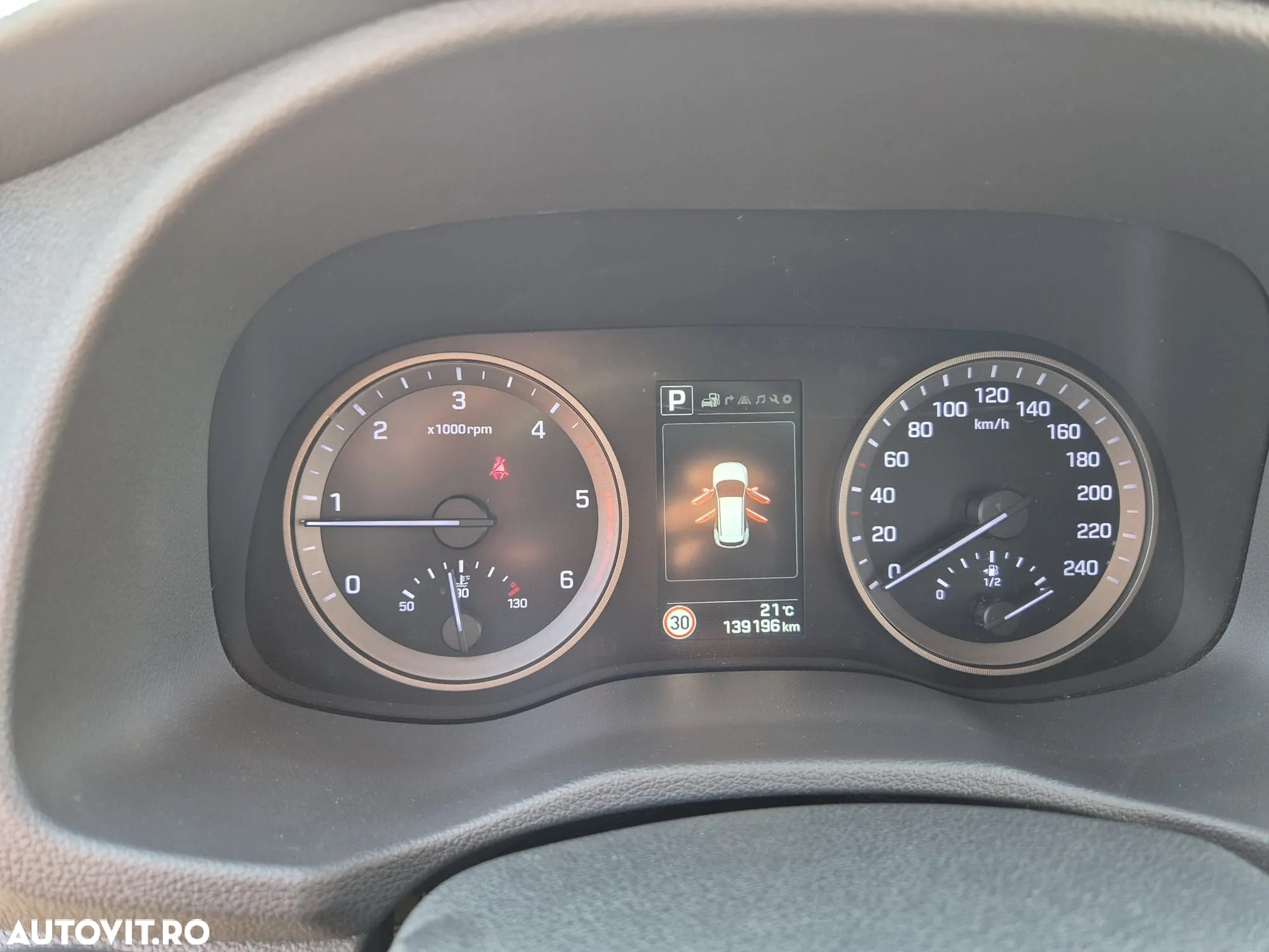 Hyundai Tucson 2.0 CRDI 4WD Automatik Advantage - 14