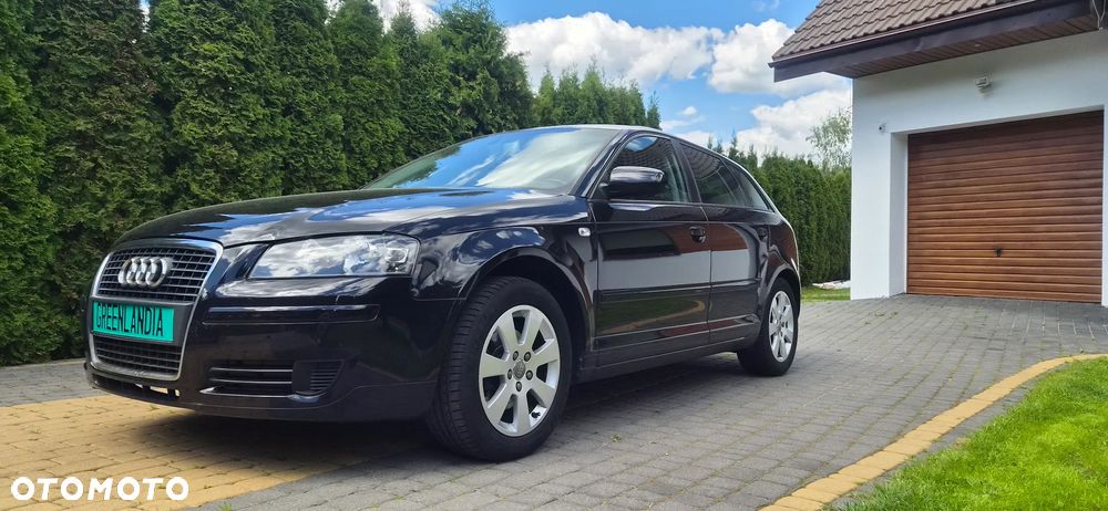 Audi A3 Sportback 1.6 FSI Ambiente - 23