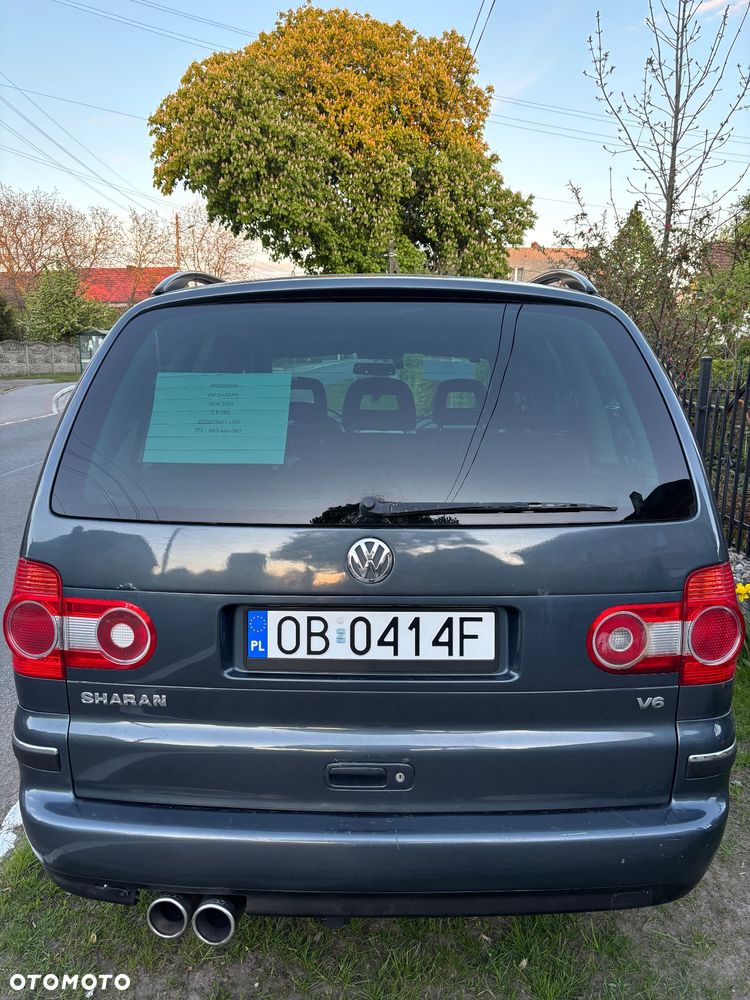 Volkswagen Sharan 2.8 V6 Highline - 5