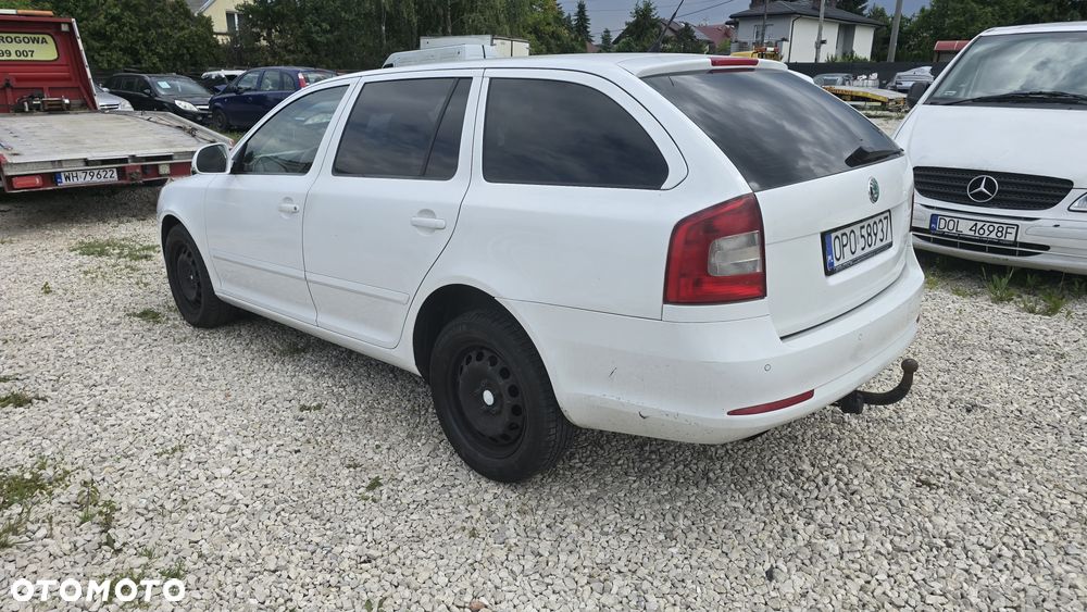 Skoda Octavia 2.0 TDI DPF Elegance - 11