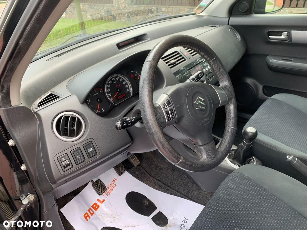 Suzuki Swift - 17