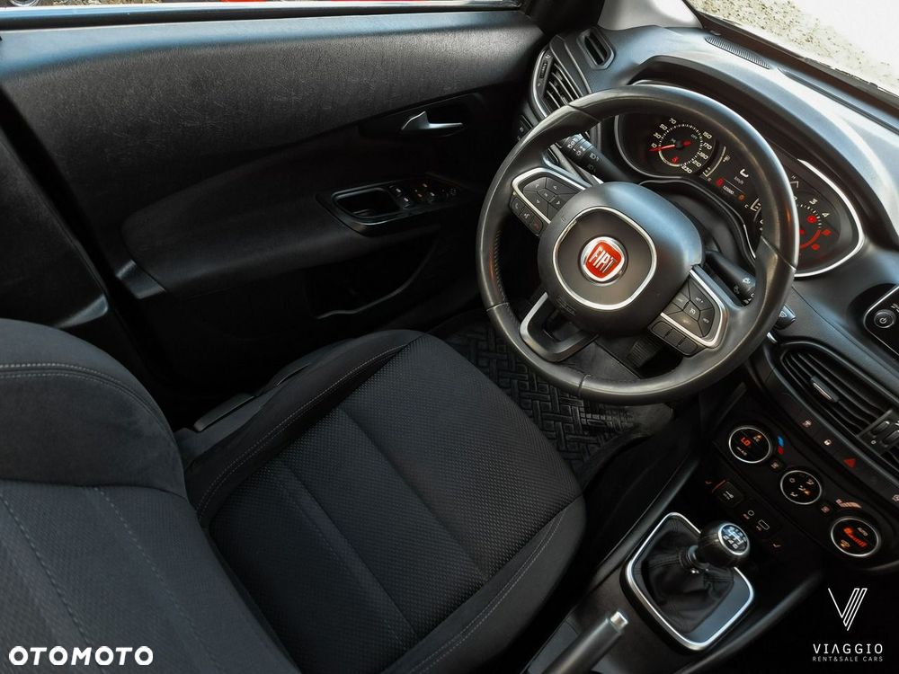 Fiat Tipo 1.6 MultiJet 16v Lounge - 23