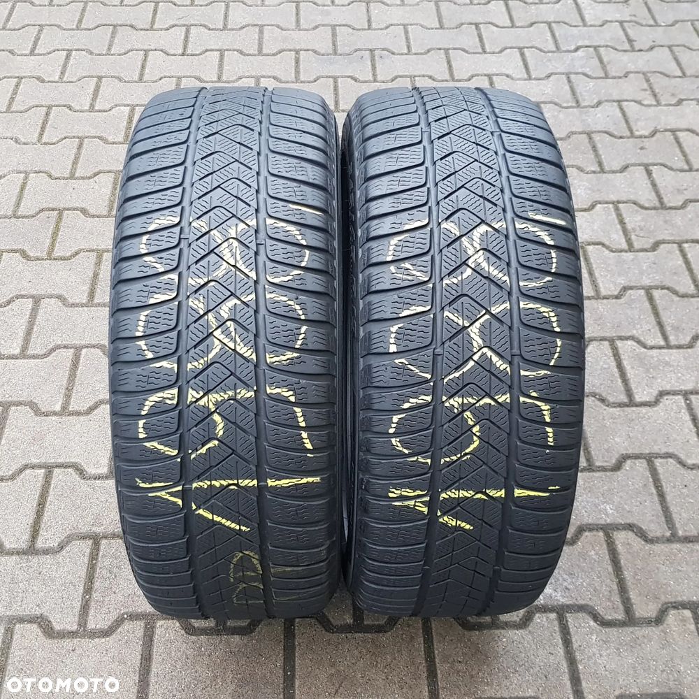 2x 245/45R19 Pirelli SottoZero 3 RSC Para opon zimowych Poznań - 1