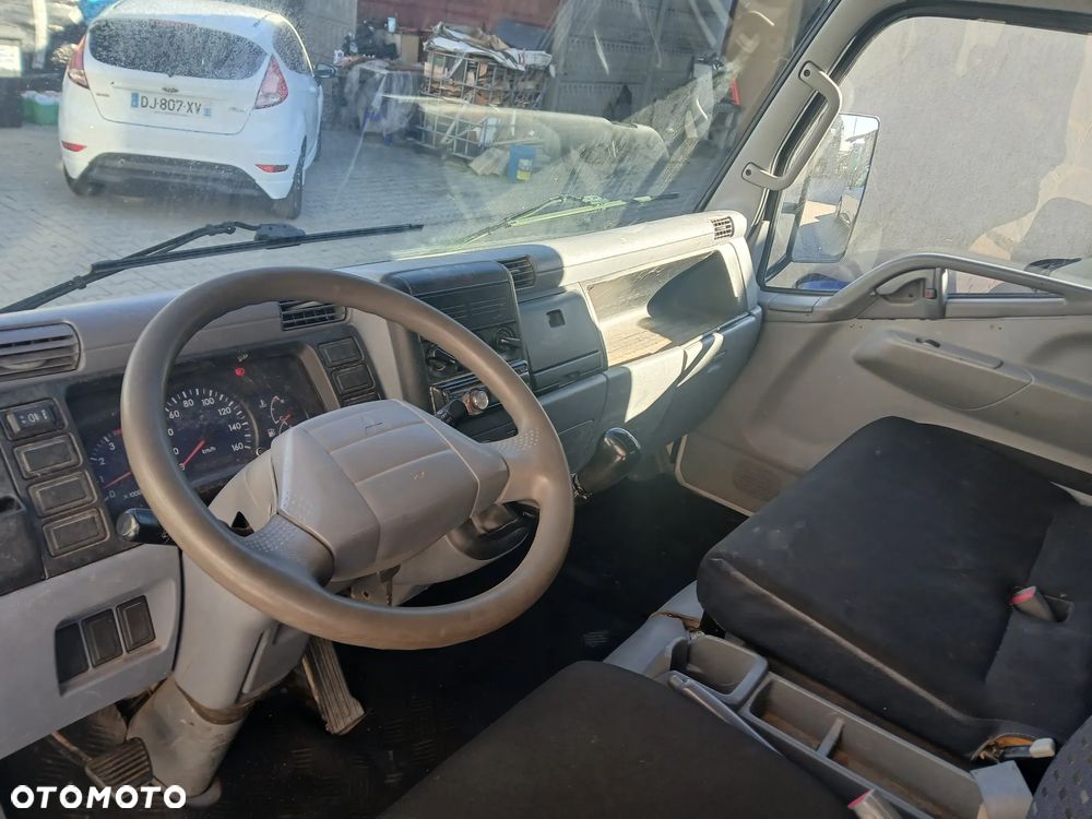 Mitsubishi CANTER FUSO - 18