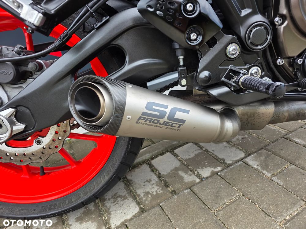 Yamaha MT - 24