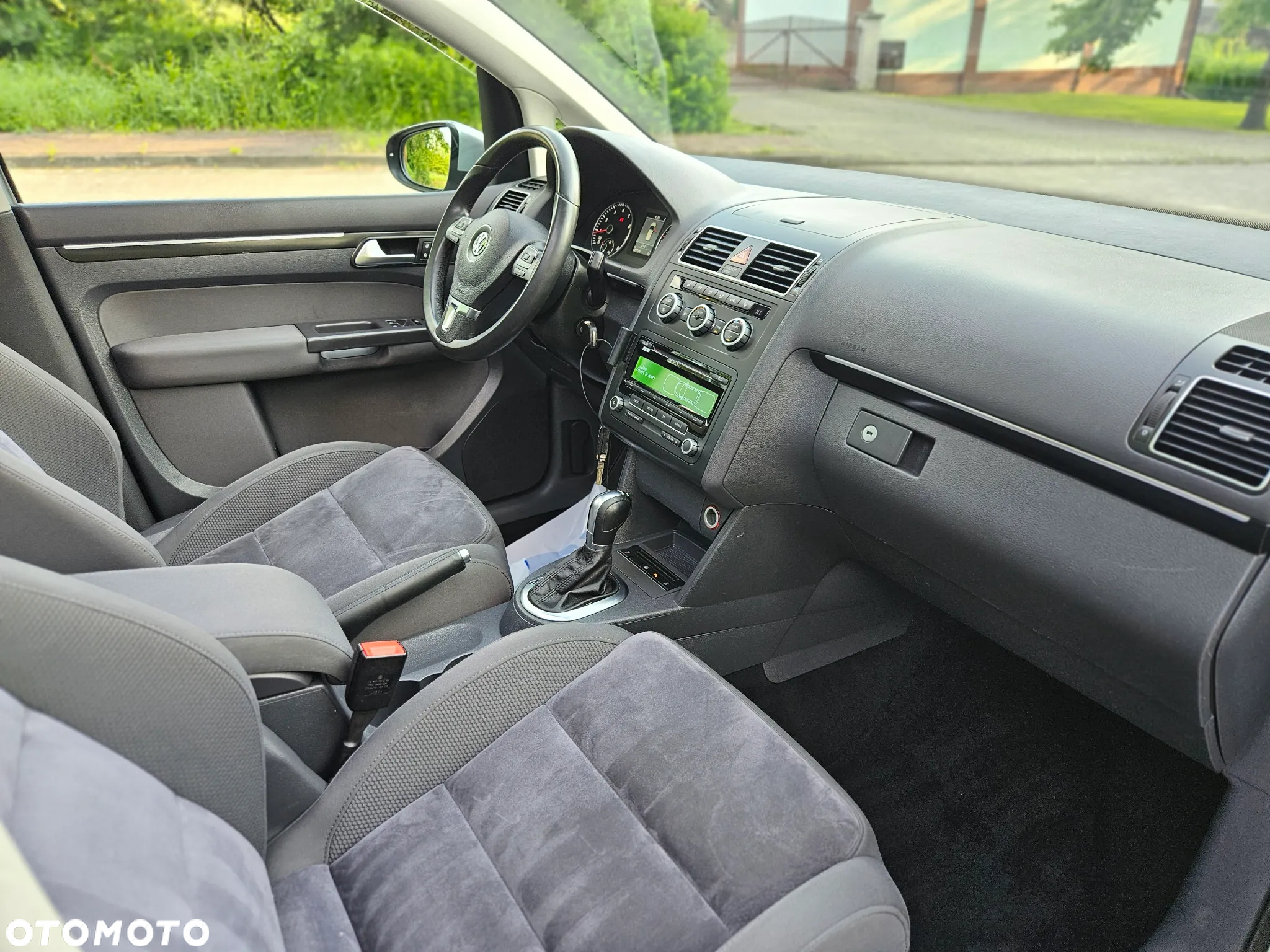 Volkswagen Touran 1.4 TSI Cross DSG - 31