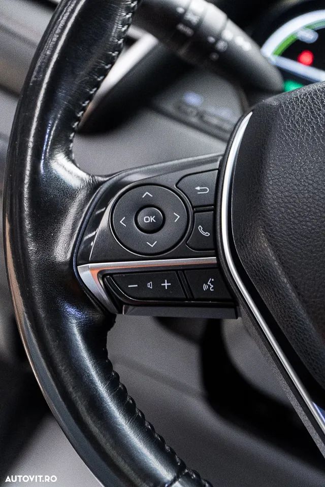 Toyota Camry 2.5 Hybrid Exclusive - 29