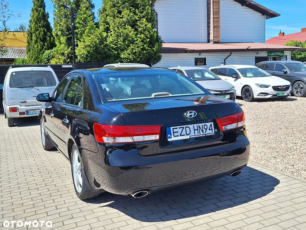 Hyundai Sonata 3.3 V6 GLS Prestige - 22