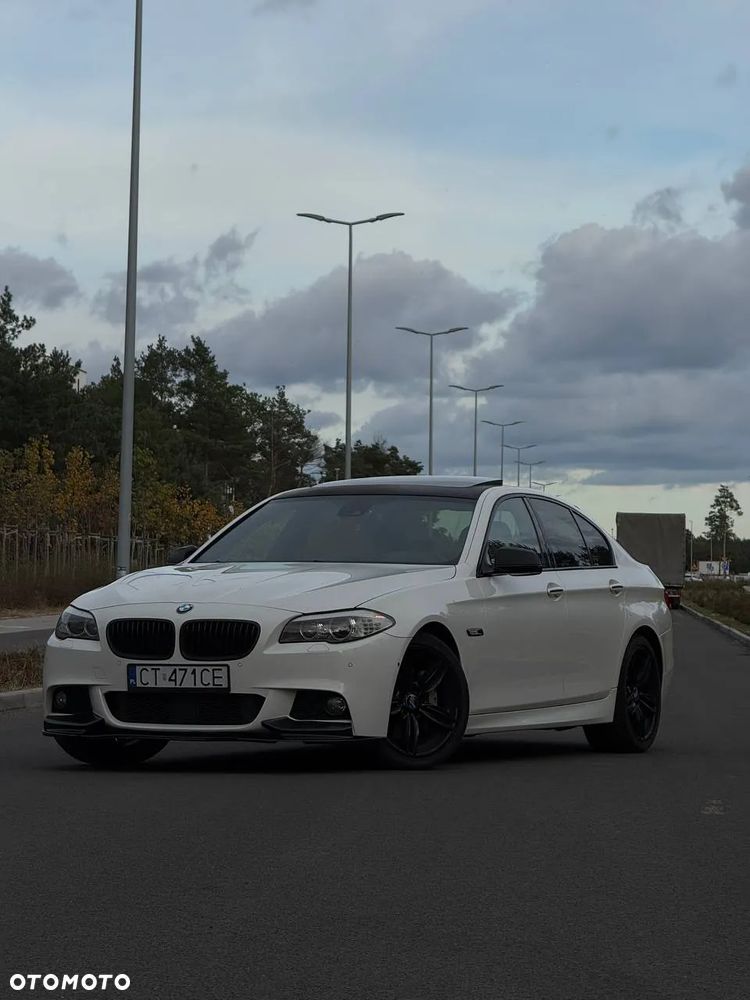 BMW Seria 5 525d xDrive - 8