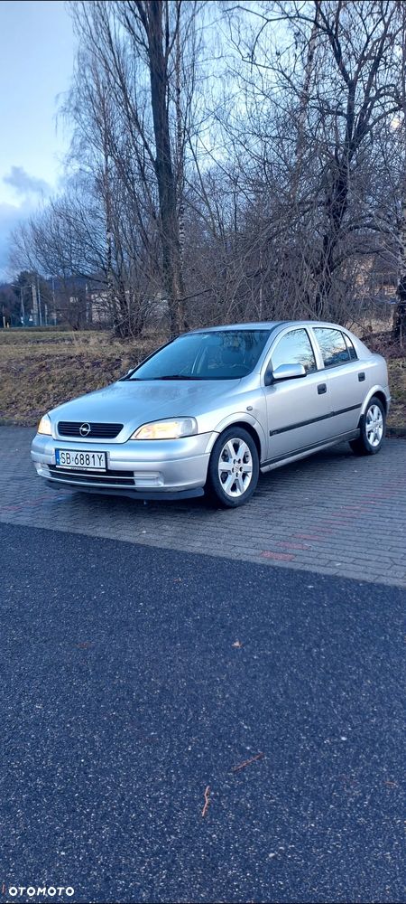 Opel Astra 2.0 DTI - 1