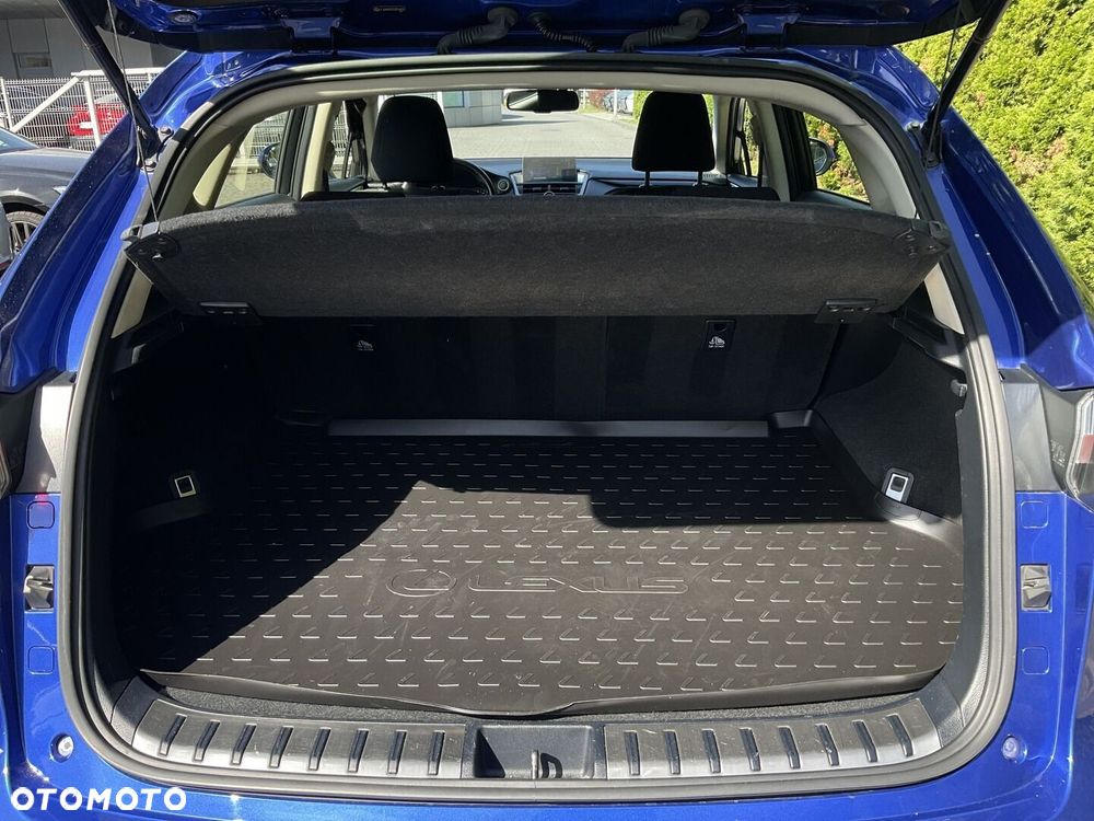 Lexus NX 200t Elite AWD - 28