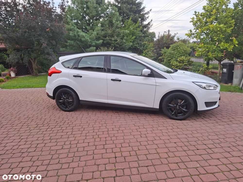 Ford Focus 1.6 Ambiente Start - 13