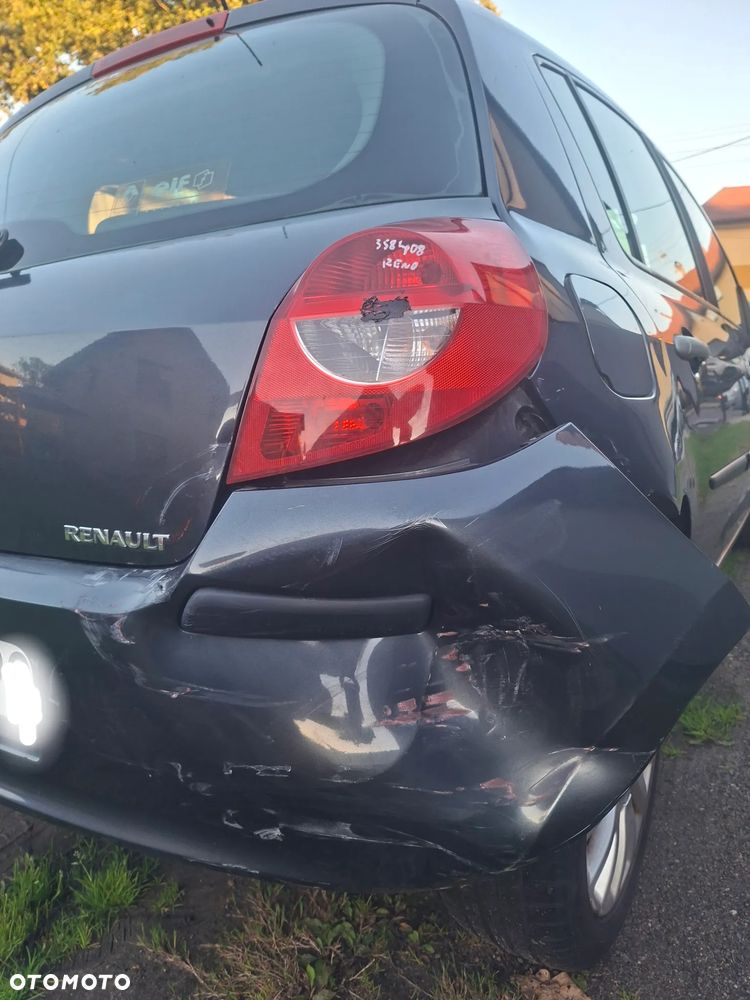 Renault Clio - 6