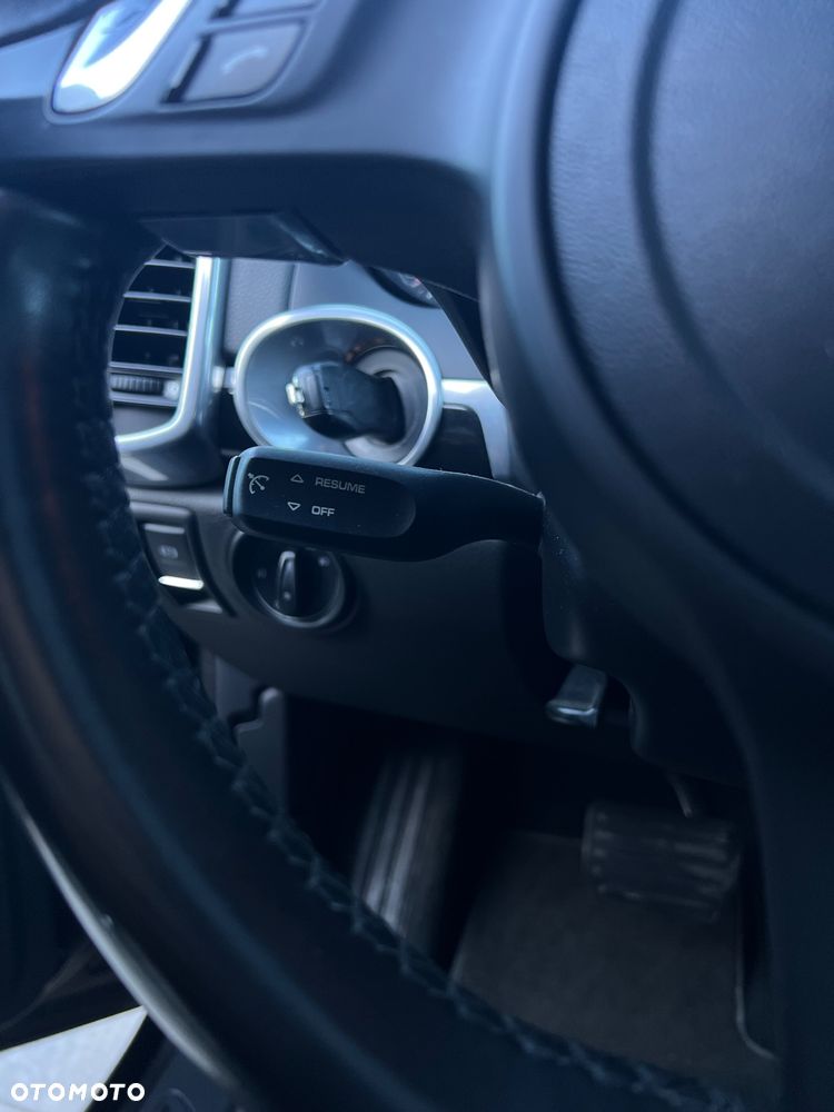 Porsche Cayenne - 12