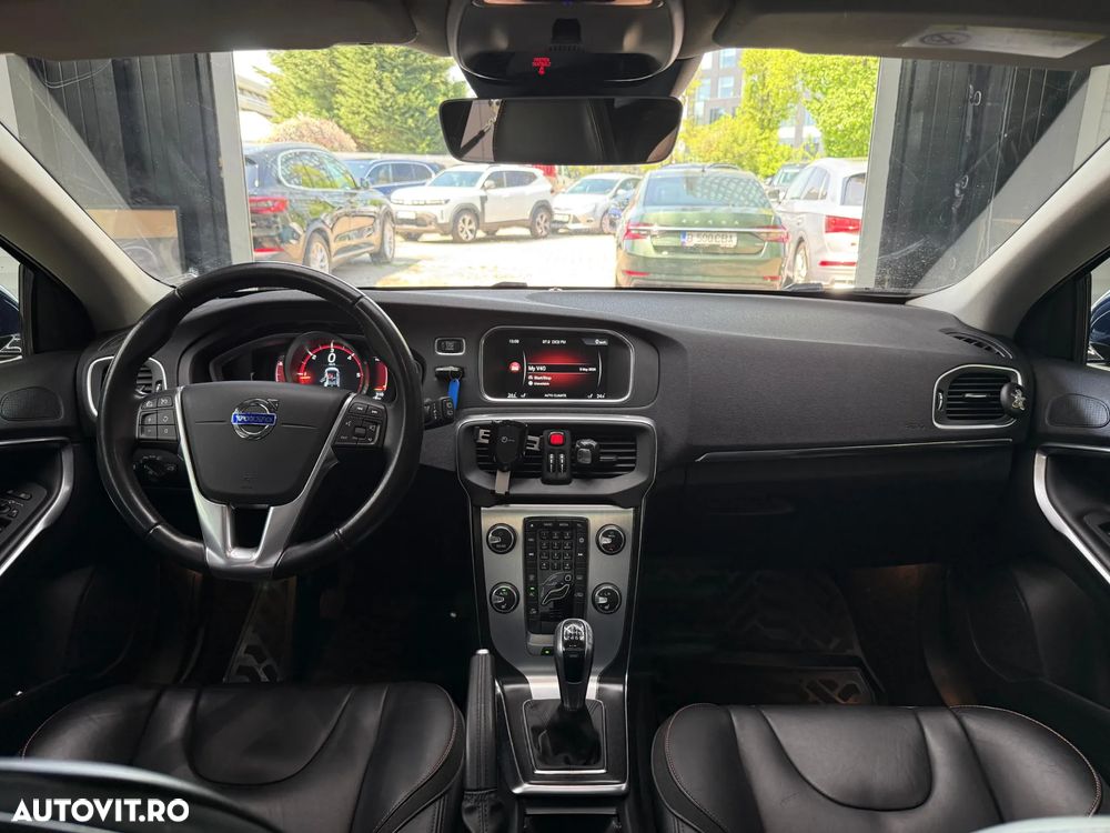 Volvo V40 D2 Ocean Race - 15
