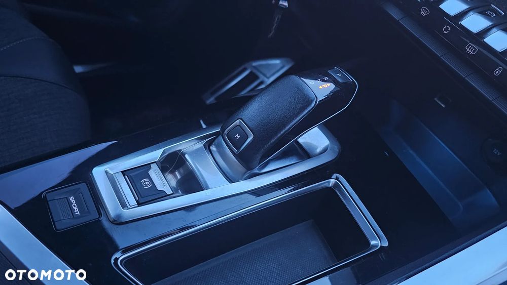 Peugeot 3008 1.5 BlueHDi GT Pack S&S EAT8 - 4