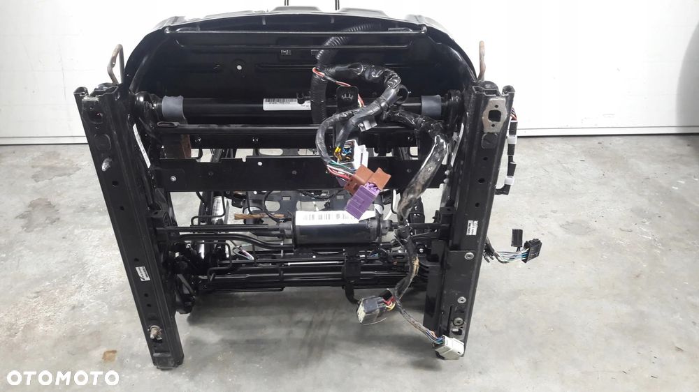 TESLA MODEL S STELAŻ FOTELA LEWY PRZÓD 2GEN - 7
