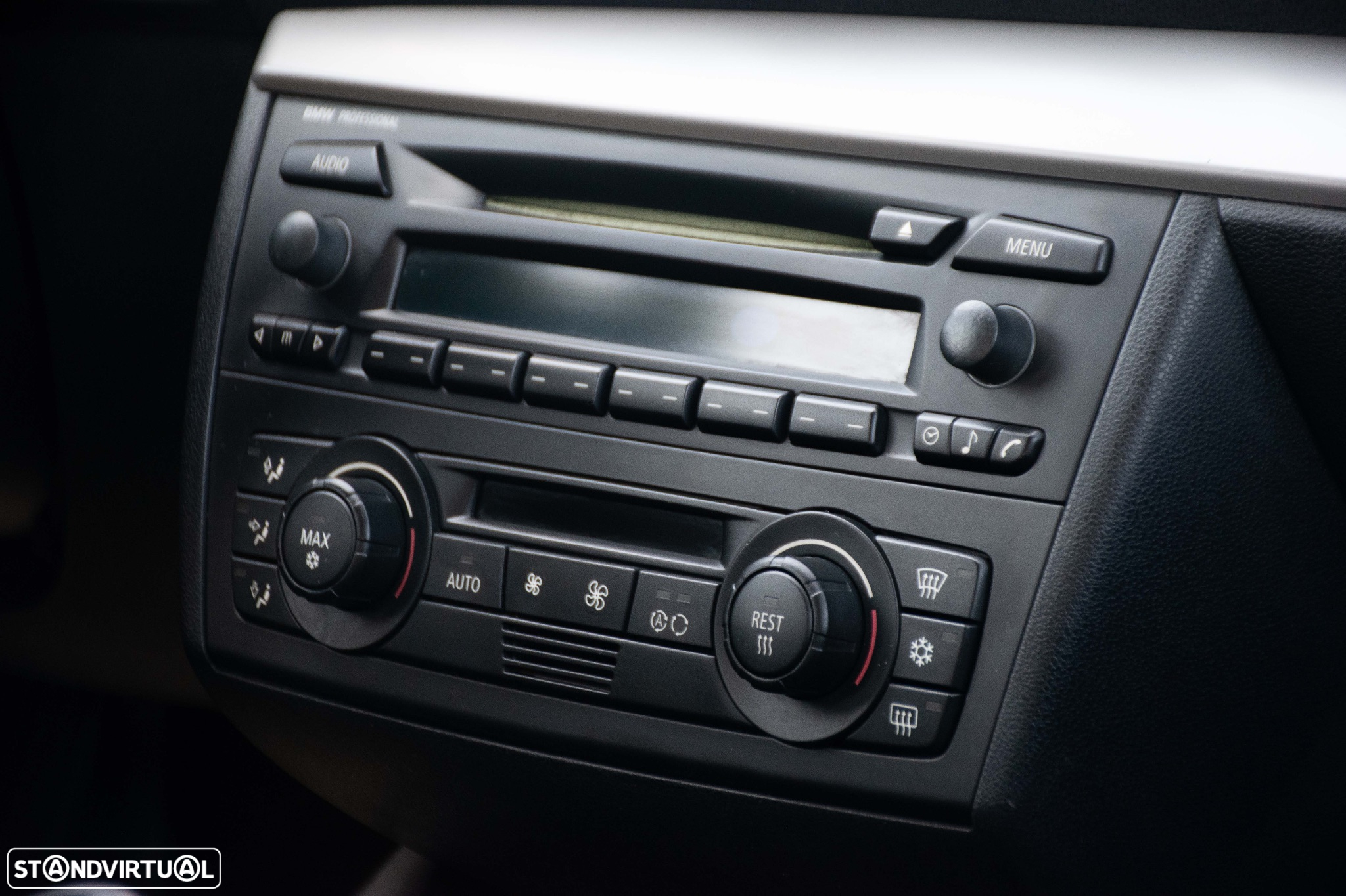 BMW 118 d Sport - 17