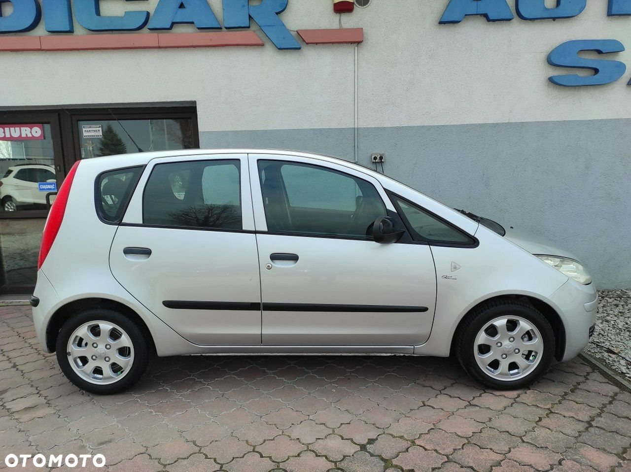 Mitsubishi Colt - 7