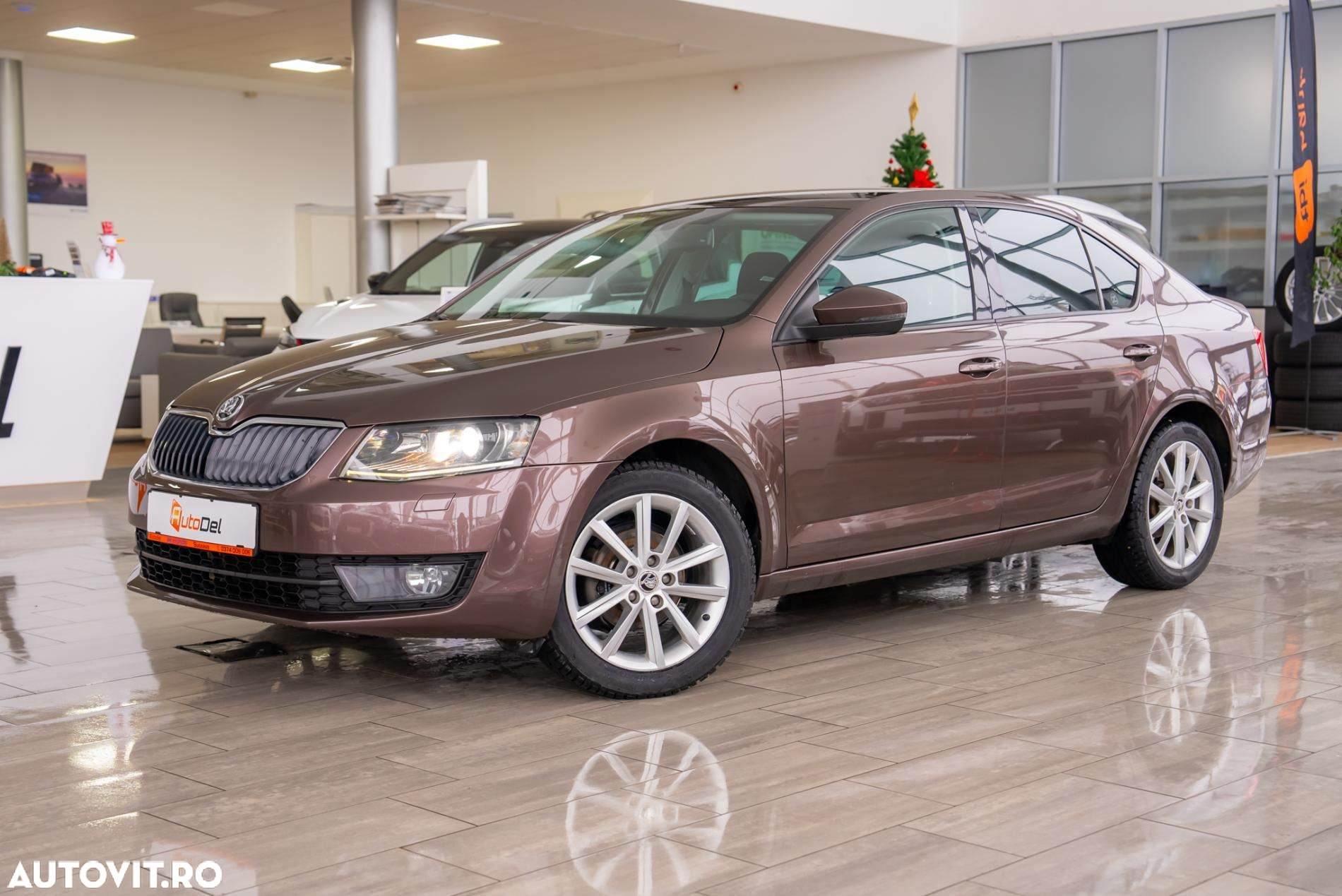 Skoda Octavia 1.6 TDI (Green tec) DSG Joy - 2