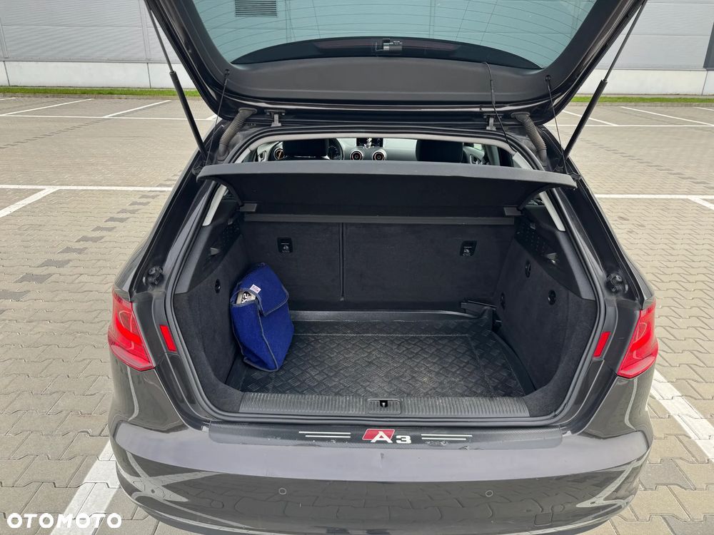 Audi A3 Sportback - 6