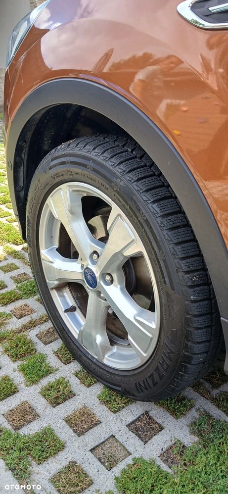 Ford Kuga - 19