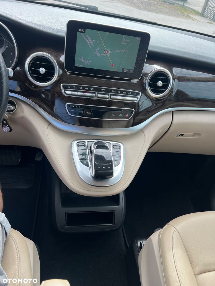 Mercedes-Benz Klasa V 250 (BlueTEC) d extralang 4Matic 7G-TRONIC Avantgarde - 13