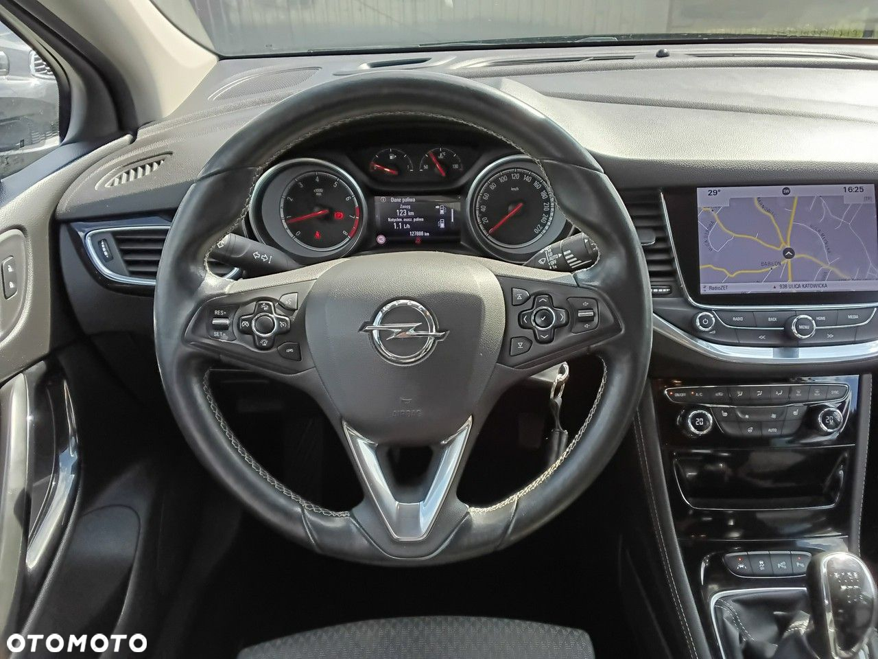 Opel Astra 1.4 Turbo Innovation - 17