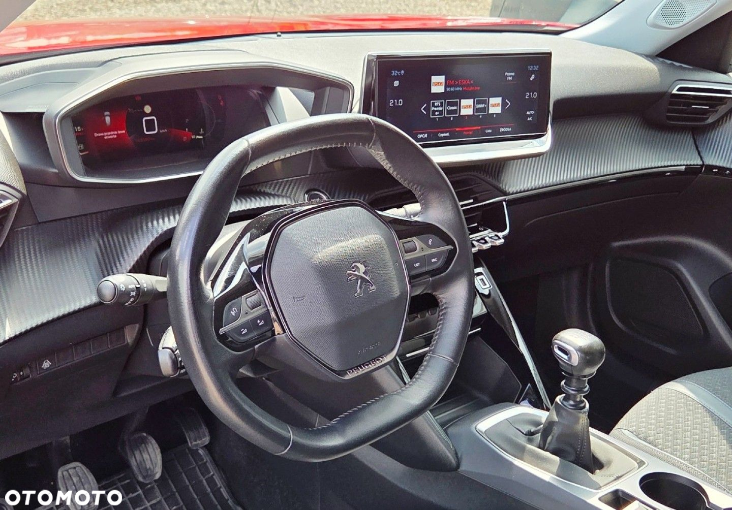 Peugeot 2008 - 6