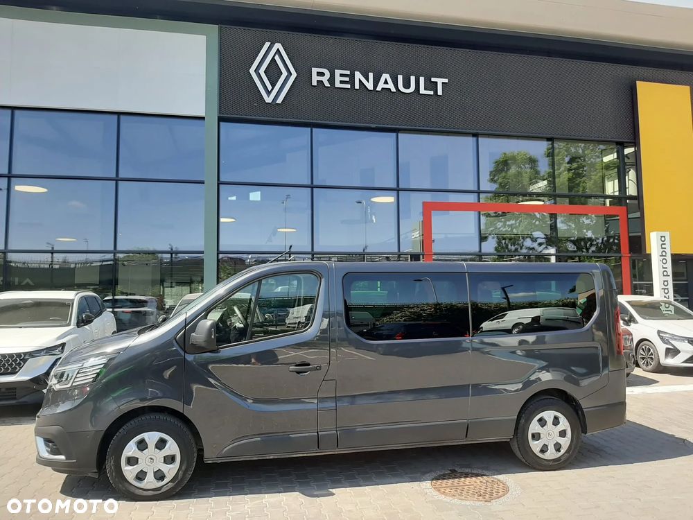 Renault Trafic 2.0 dCi EDC - 11
