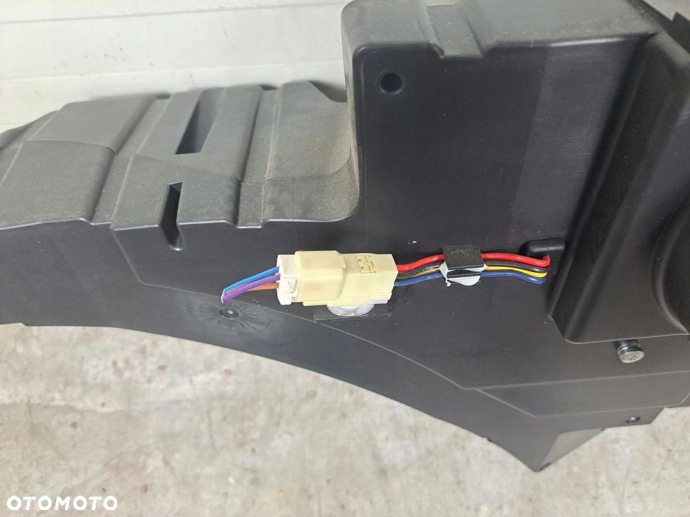 GŁOŚNIK 8720A031 SUBWOOFER MITSUBISHI PAJERO IV - 6
