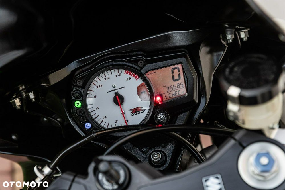 Suzuki GSX-R - 9