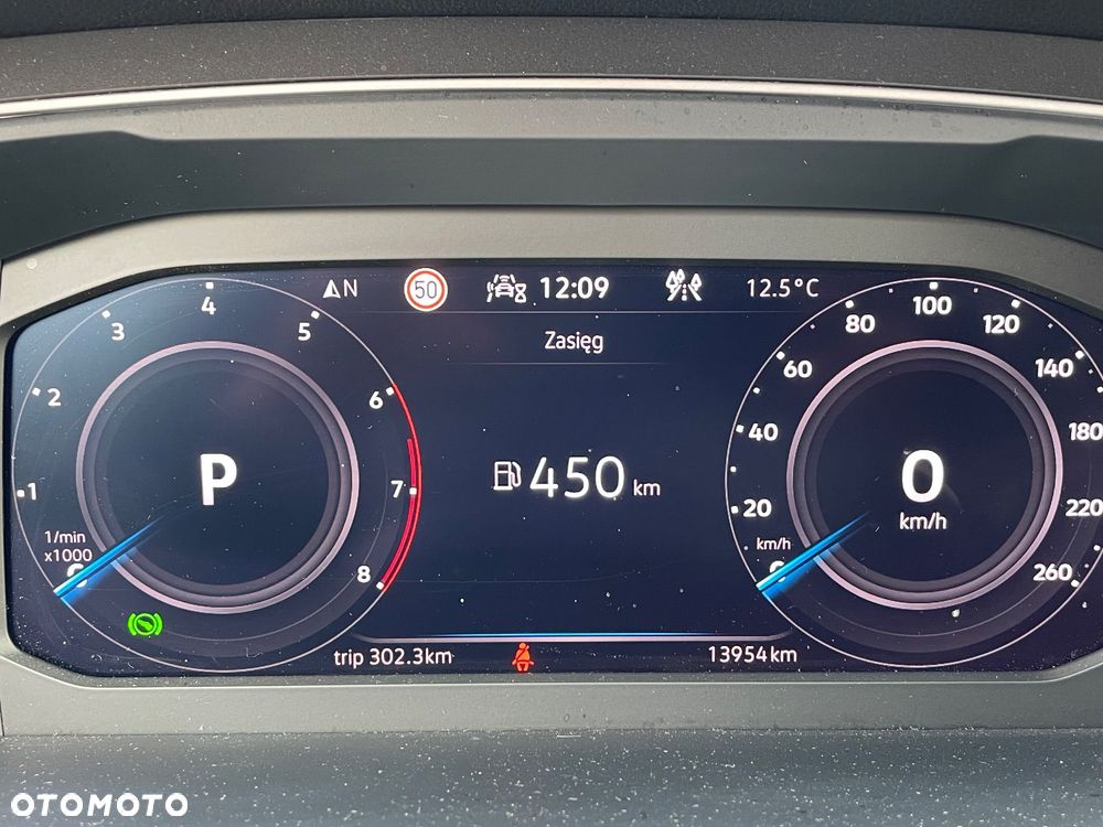 Volkswagen Tiguan - 13