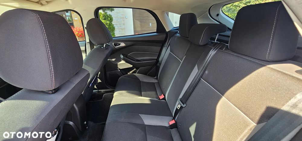 Ford Focus - 23