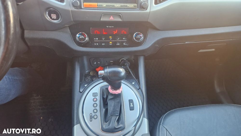 Kia Sportage 2.0 DSL HP 6AT 4x4 Style - 8