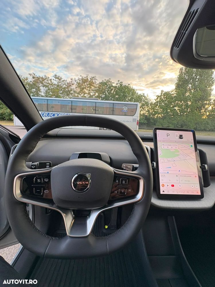 Volvo EX30 - 8