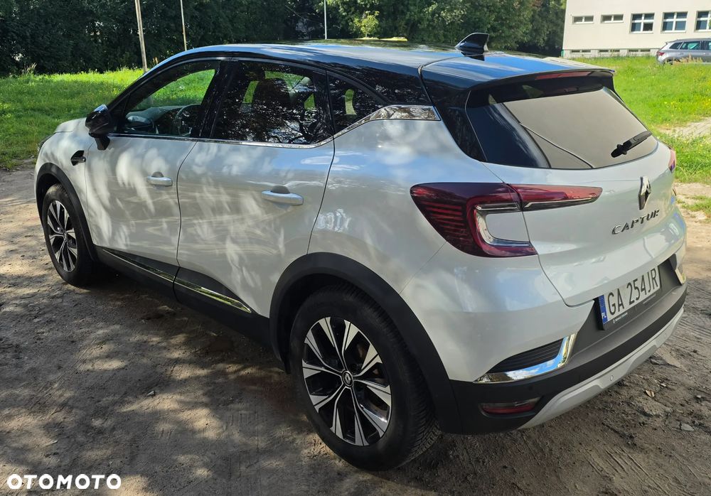 Renault Captur 1.3 TCe mHEV Techno EDC - 4