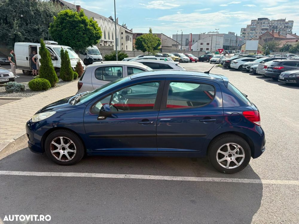 Peugeot 207 - 24