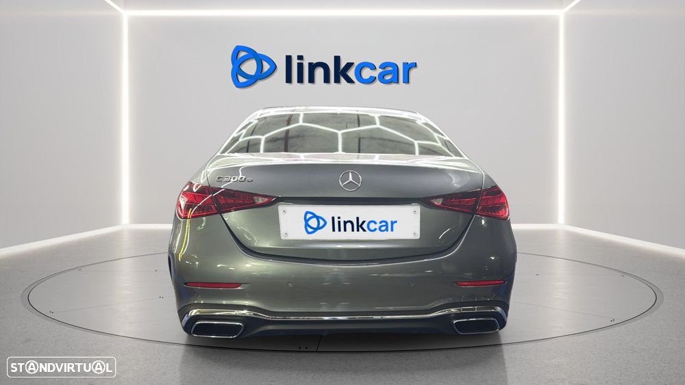 Mercedes-Benz C 300 de AMG Line - 4