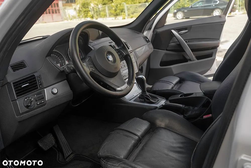 BMW X3 xDrive25i Edition Exclusive - 25