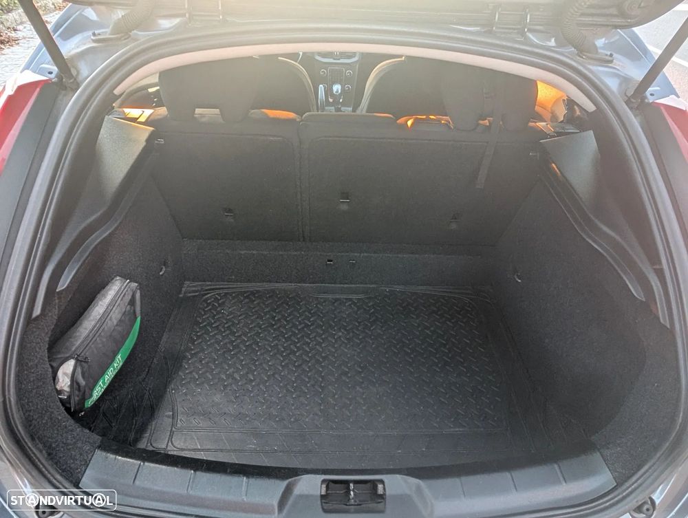 Volvo V40 D2 - 6