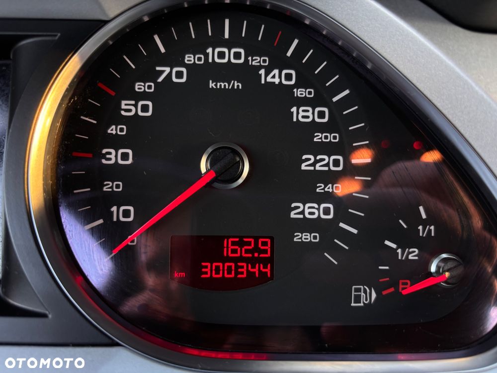 Audi A6 Avant - 17