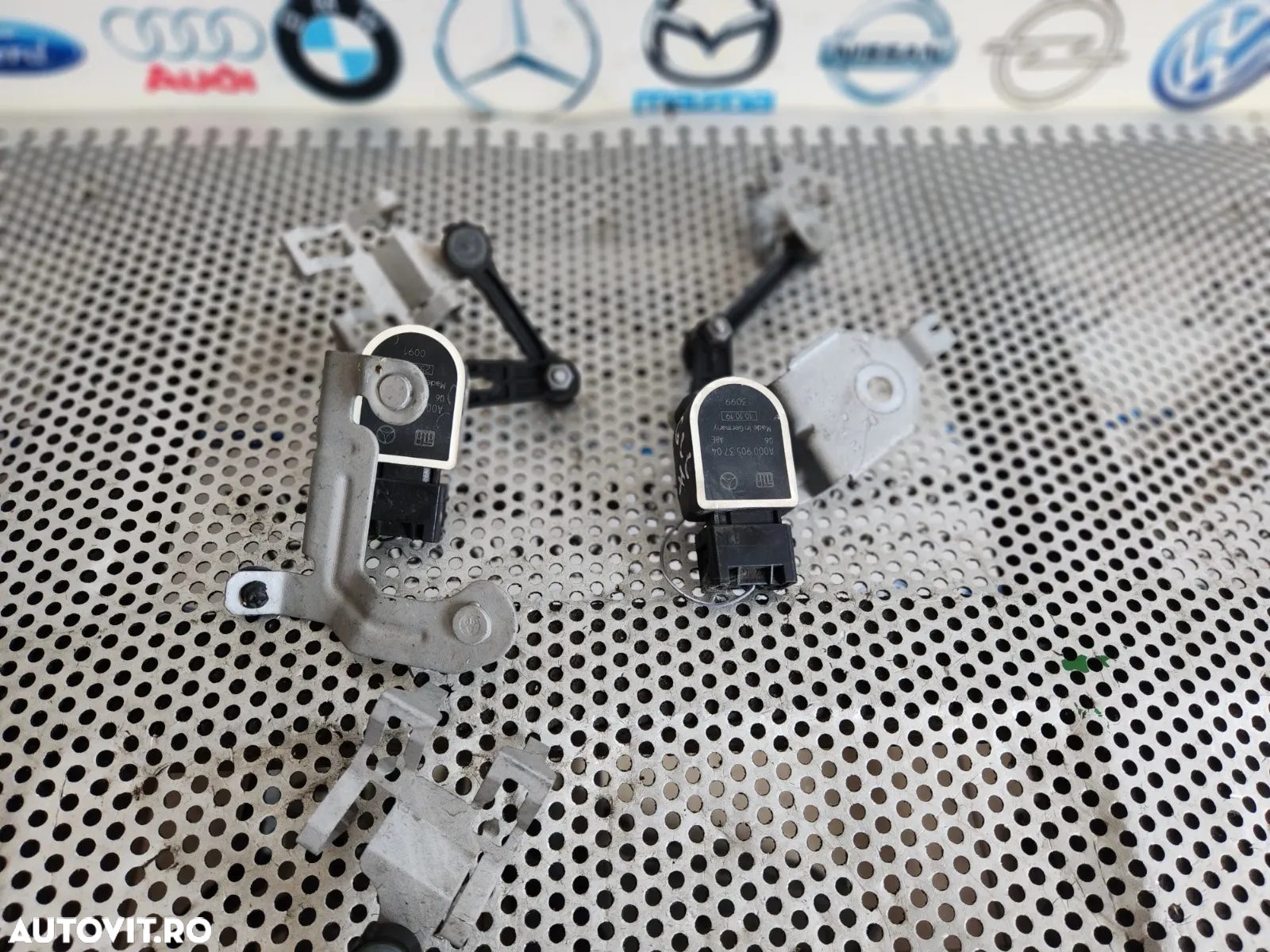 Senzor Nivel Cantar Roata Mercedes C Class E Class W213 W238 C238 W205 GLC W253 X253 ETC. Cod A0009053704 Masina Sub 10.000 Km Dezmembrez Mercedes - 5