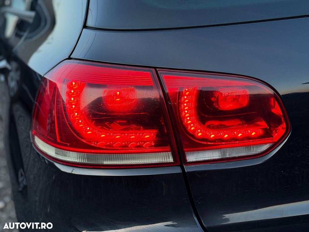 Volkswagen Golf 1.4 TSI DSG Style - 24