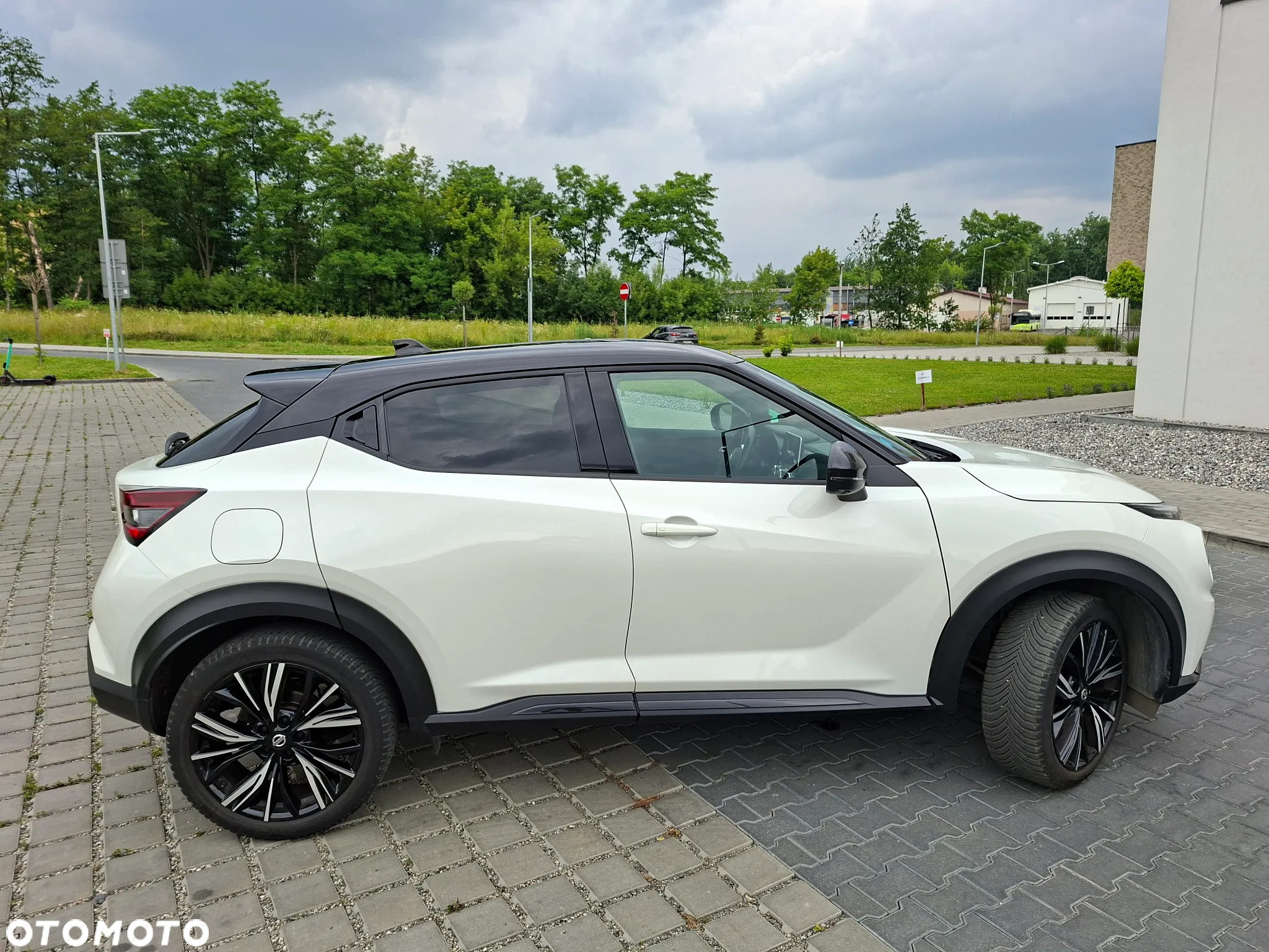 Nissan Juke 1.0 DIG-T N-Design DCT - 13