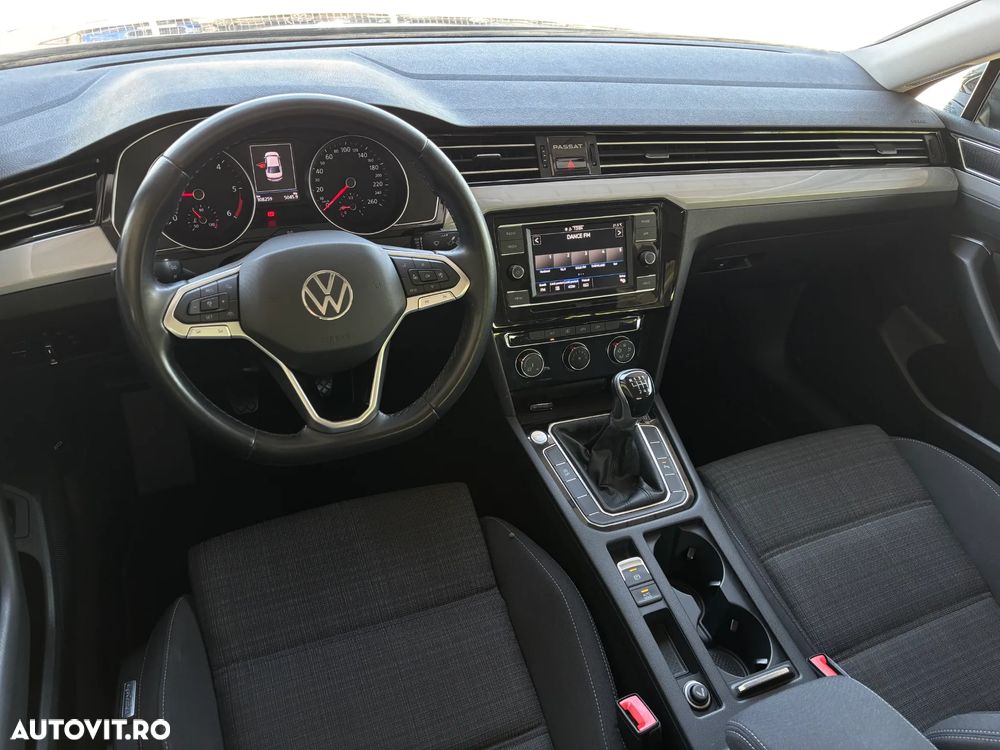 Volkswagen Passat 2.0 TDI Comfortline - 19