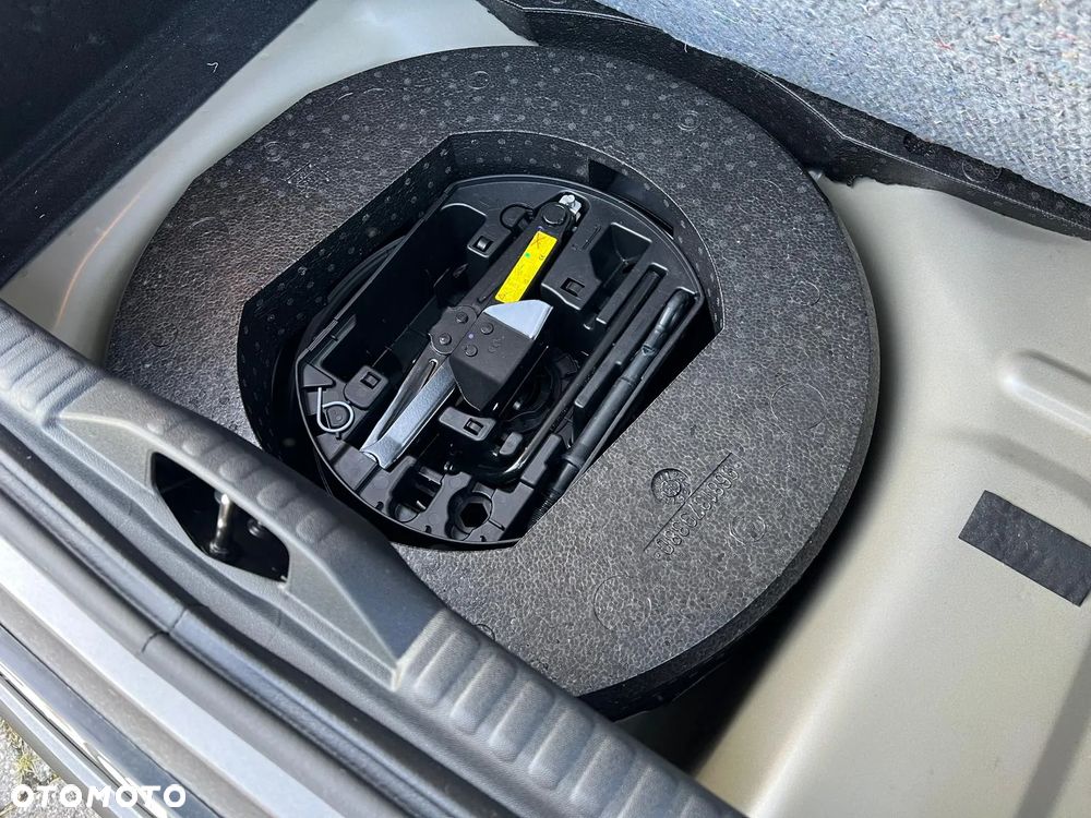 Citroën C3 1.2 PureTech Shine - 34
