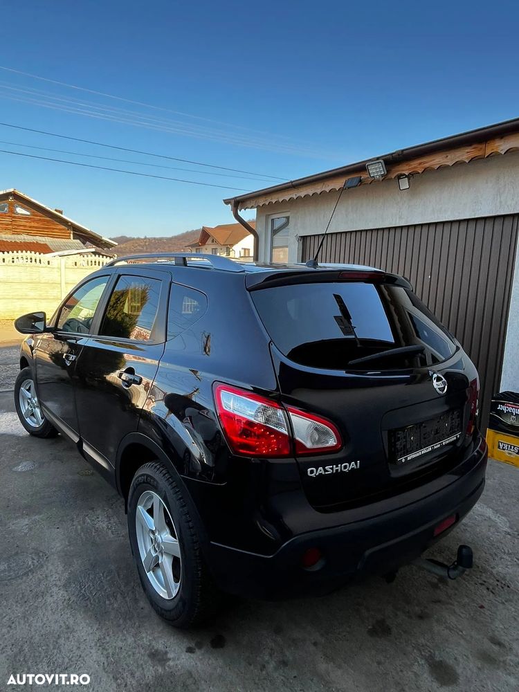 Nissan Qashqai 2.0 dCi DPF 4x4 Aut acenta - 20