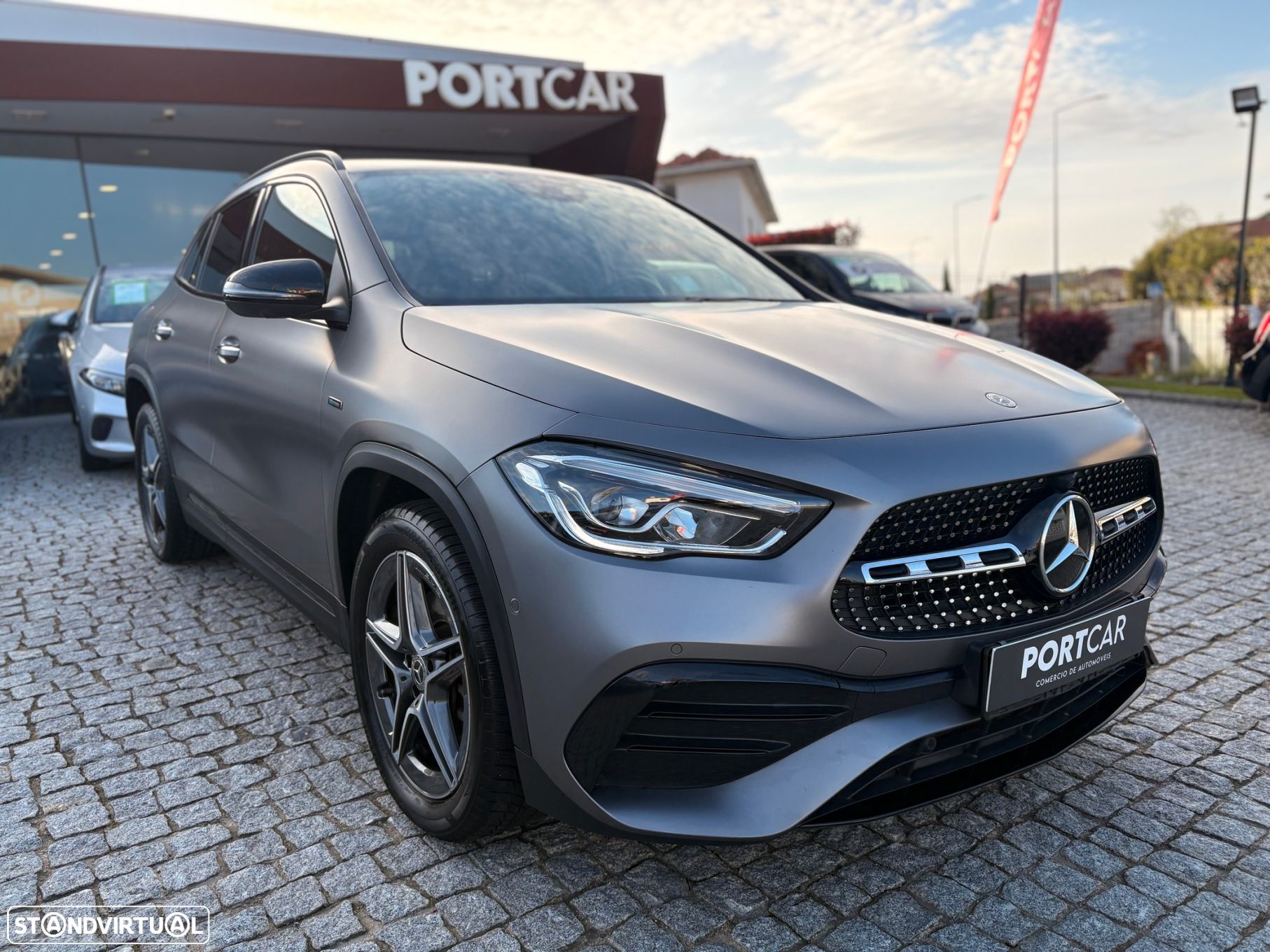 Mercedes-Benz GLA 250 e AMG Line - 1